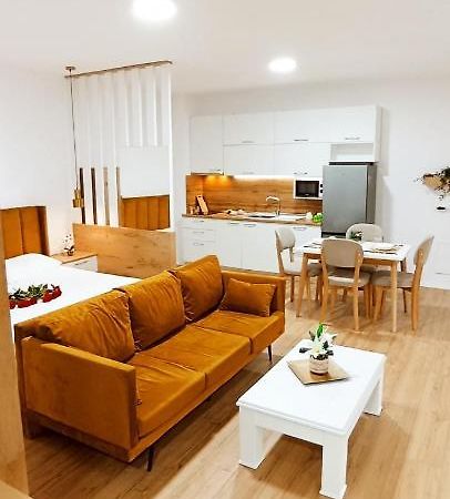 Selvia Apartament Tiranë Eksteriør bilde