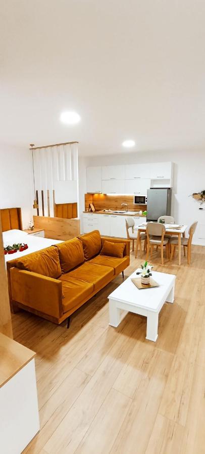Selvia Apartament Tiranë Eksteriør bilde